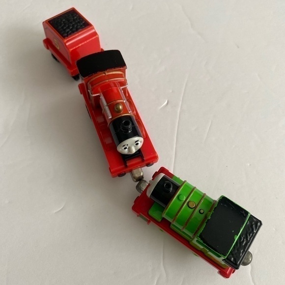 Thomas & trains 🚂 set of 3 - Picture 12 of 14